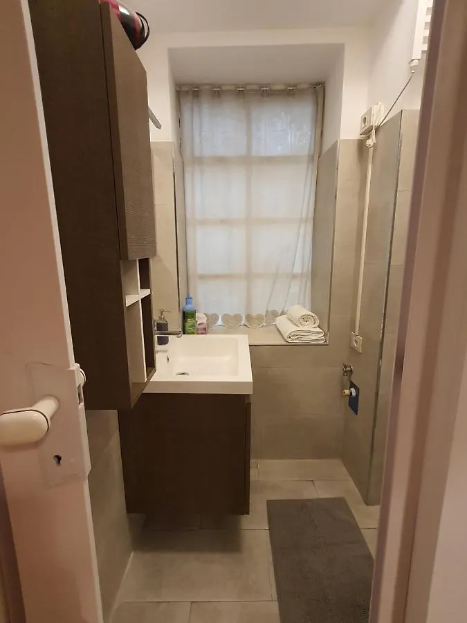 Casa Vacanza Colosseo Whole Holiday Home Apartment Da Pamino & Priscilla Rome Italy