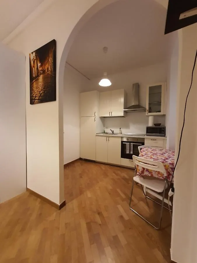 Casa Vacanza Colosseo Whole Holiday Home Apartment Da Pamino & Priscilla Rome 0*,